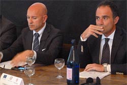Luigi Crisponi, consejro Regional de Turismo de Cerdea y Domenico Di Salvo, director para Francia, Espaa y Portugal del ENIT durante la presentacin