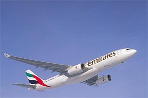 A partir del 31 de marzo de 2013, Emirates operar 35 vuelos semanales entre Dubi y Bangkok. El nuevo servicio ser operado con un Airbus 330-200L hasta el 1 de septiembre, fecha a partir de la cual emplear un Boeing 777-300ER