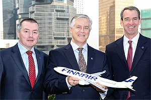 Willie Walsh, consejero delegado de IAG; Allister Paterson, vicepresidente Senior Divisin Comercial de Finnair; y Tom Horton, presidente y consejero delegado de American Airlines. 