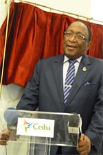 Agustin Nze Nfumu, ministro de Informacin, Prensa y Radio de la Republica de Gunea Ecuatorial